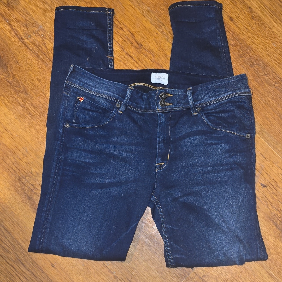 Hudson Mid-Rise Skinny Ankle Jeans In A Dark Wash Size 31